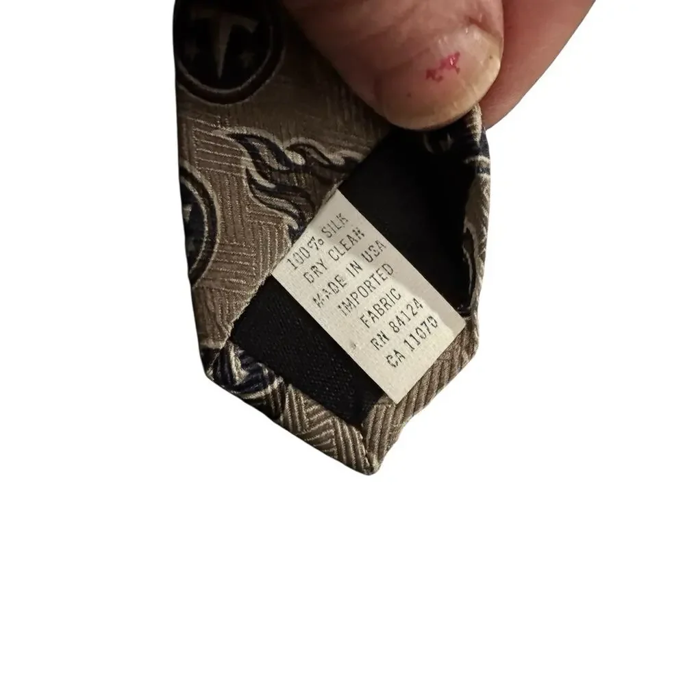 Team NFL Ralph Marlin Tennessee Titans Logo Football 2000 Vintage Necktie Silk